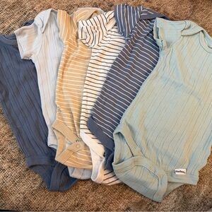 Gerber 3-6 Month Onesie Set